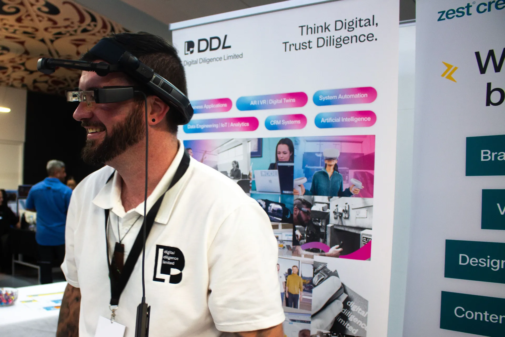 Digital Diligence VR headset